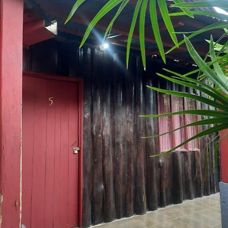 Cabinas El Botecito Muelle Экстерьер фото